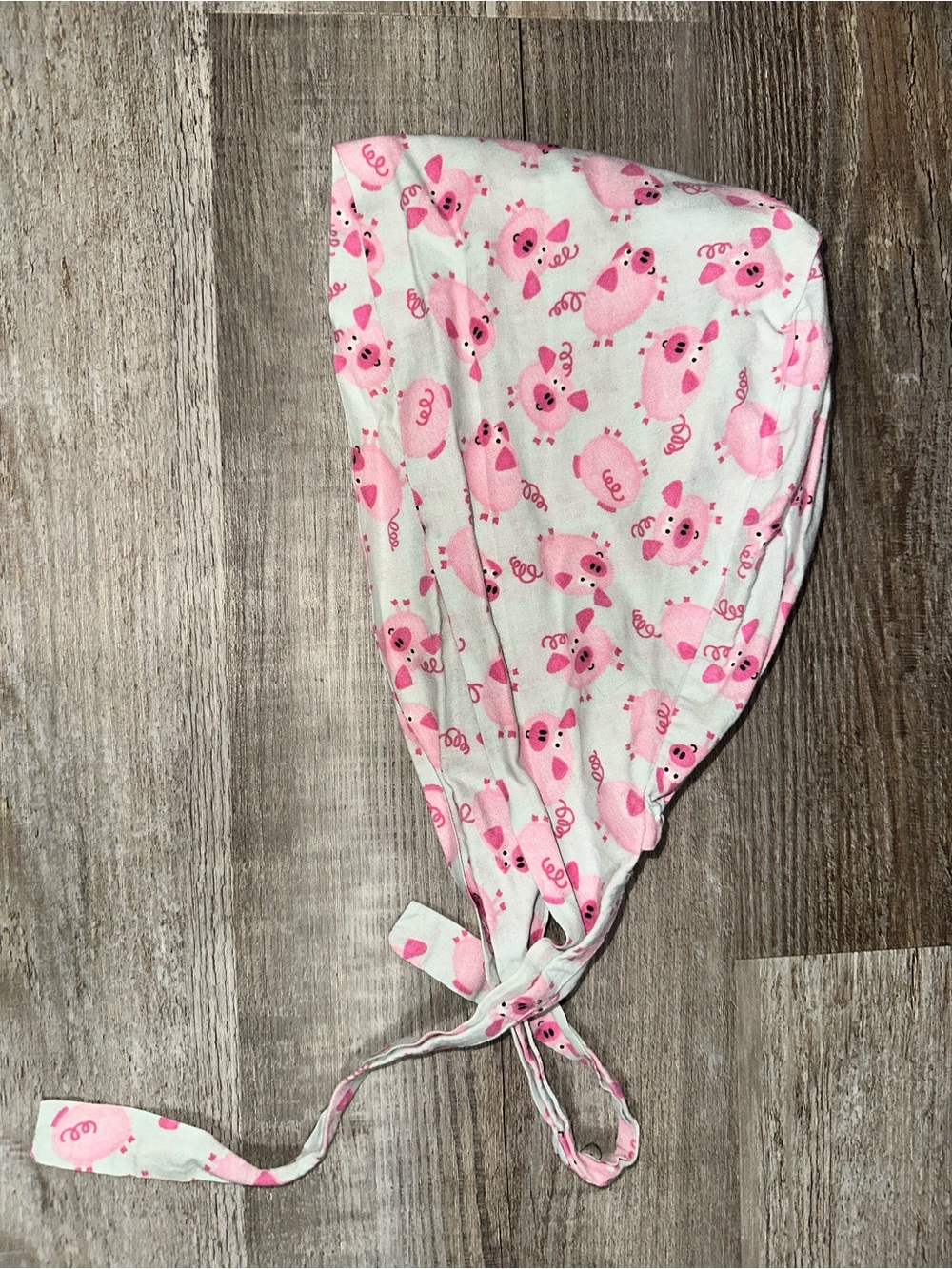 Cute pigs tie-back surgical cap